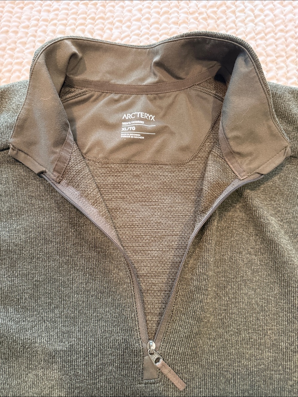Arc'teryx Men's Olive Zip-Neck Sweater